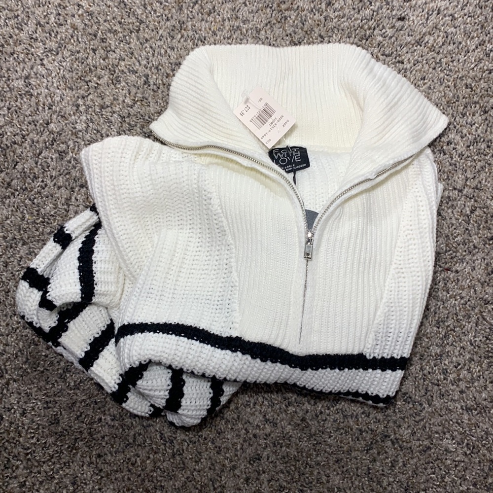 White Black stripe Sweater
